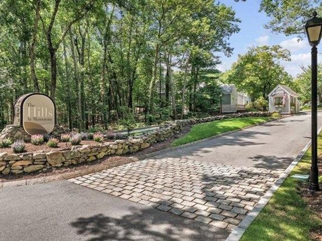 Condo for sale in Wayland, Massachusetts