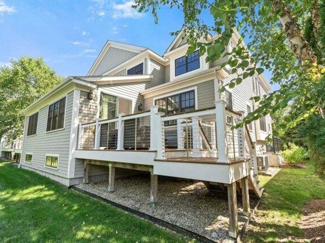 Condo for sale in River Trail Place, Wayland