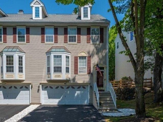 Condo for sale in Passaic, New Jersey