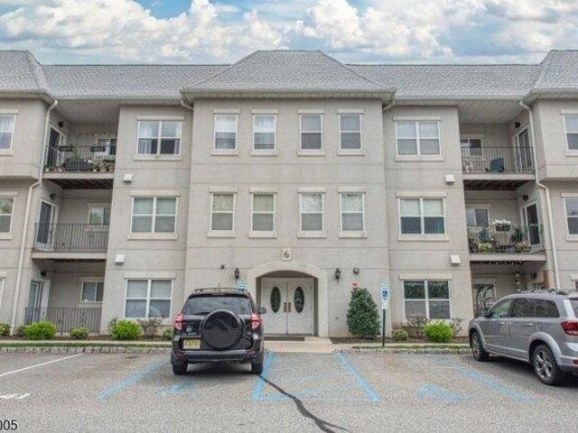 Condo for sale in Passaic, New Jersey