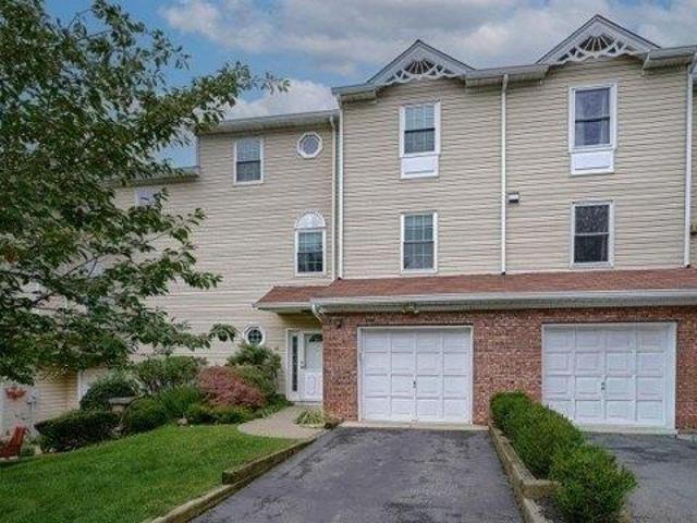 Condo for sale in Passaic, New Jersey