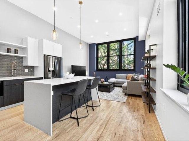 Condo for sale in Hudson, New Jersey