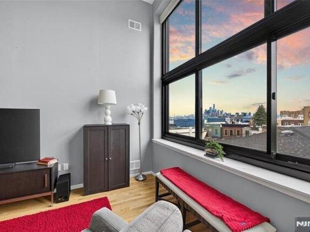 Condo for sale in Hudson, New Jersey