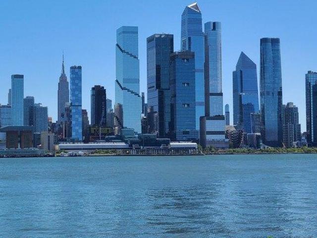 Condo for sale in Henley On Hudson, Weehawken