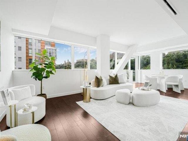 Condo for sale in Hudson, New Jersey