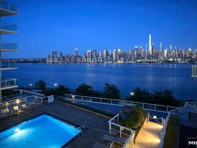 Condo for sale in Hudson, New Jersey