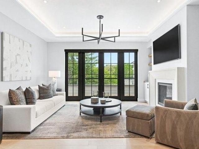 Condo for sale in Wellesley, Massachusetts