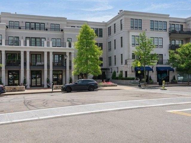 Condo for sale in Wellesley, Massachusetts