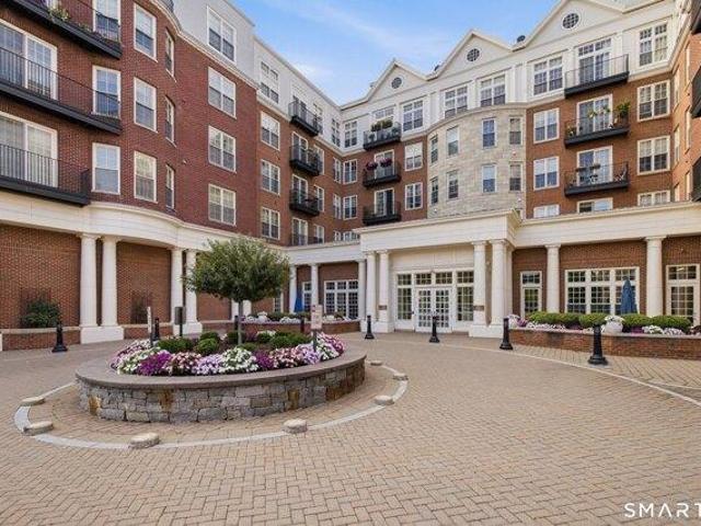 Condo for sale in West Hartford, Capitol Planning Region