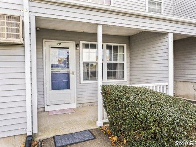 Condo for sale in West Haven, Connecticut