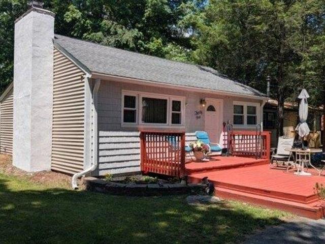 House for sale in Upper Greenwood Lake, West Milford