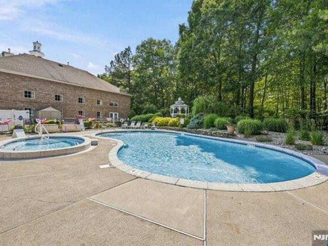 Condo for sale in Passaic, New Jersey