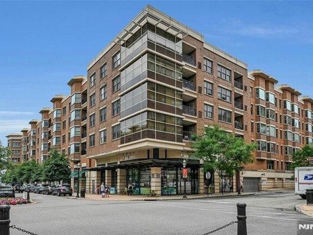 Condo for sale in Hudson, New Jersey