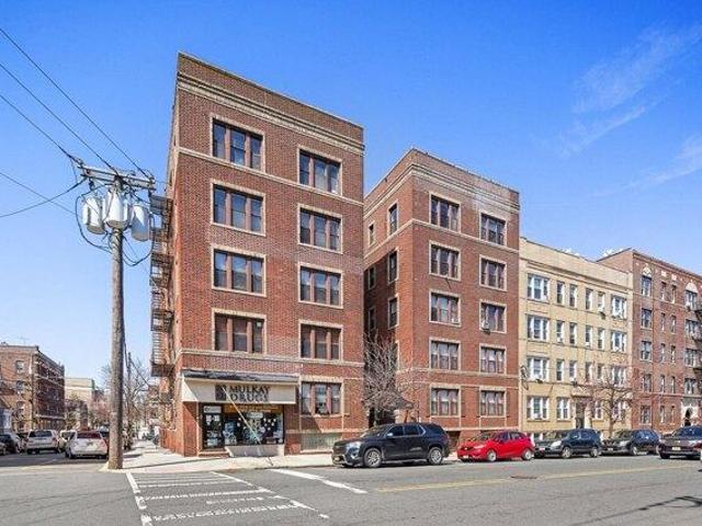 Condo for sale in Hudson, New Jersey
