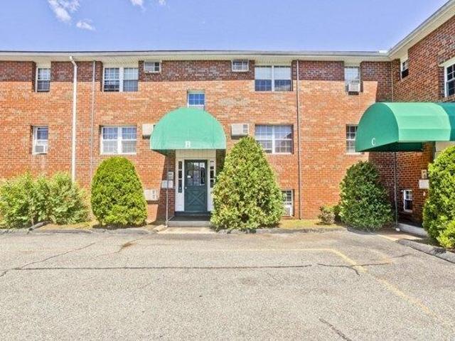Condo for sale in Merrick, West Springfield