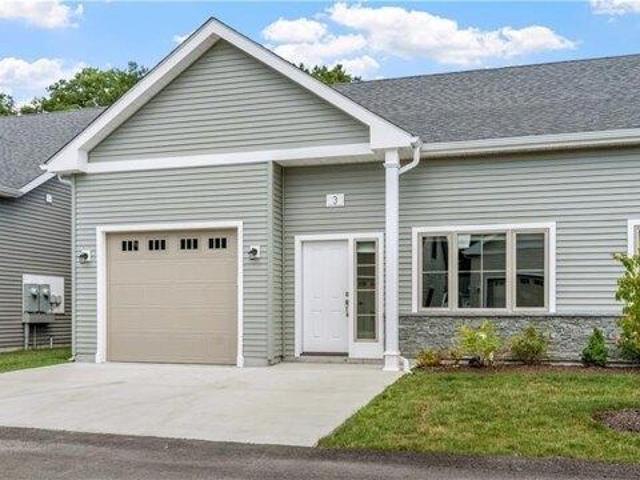 Condo for sale in West Warwick, Rhode Island