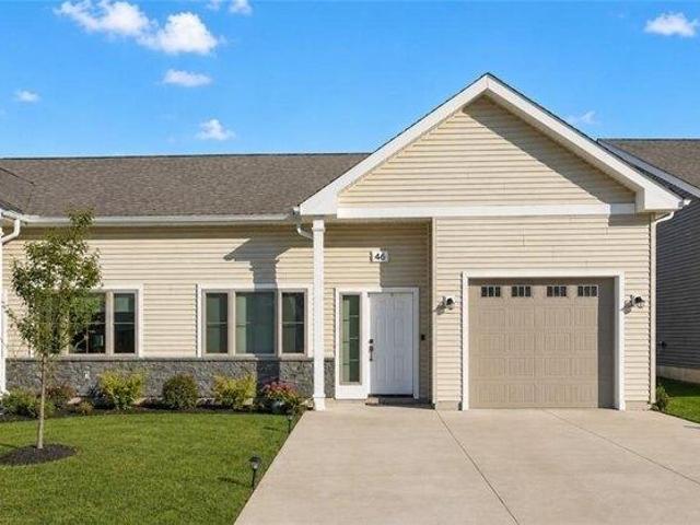 Condo for sale in West Warwick, Rhode Island
