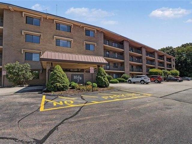 Condo for sale in West Warwick, Rhode Island