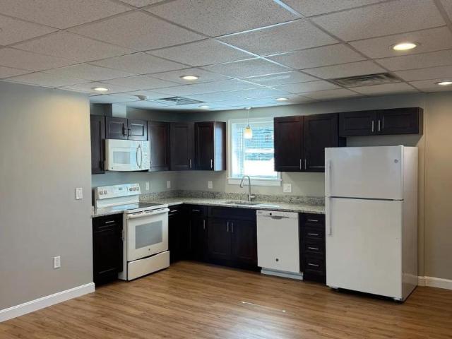 Condo for rent in Crompton, West Warwick