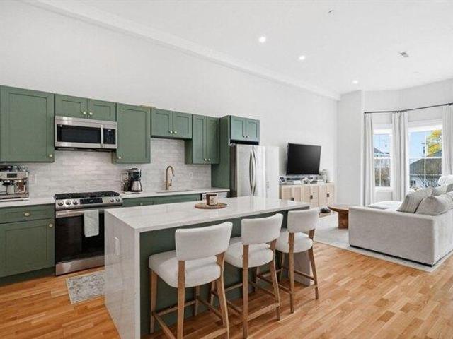 Condo for sale in Weymouth, Massachusetts