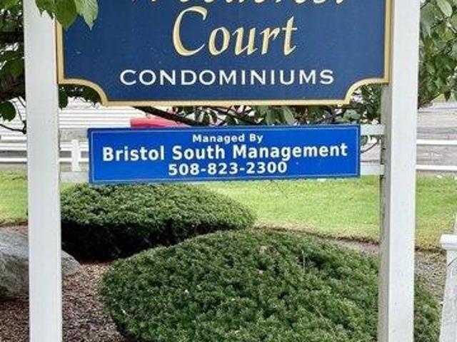 Condo for sale in Woodcrest Court Condominiums, Weymouth
