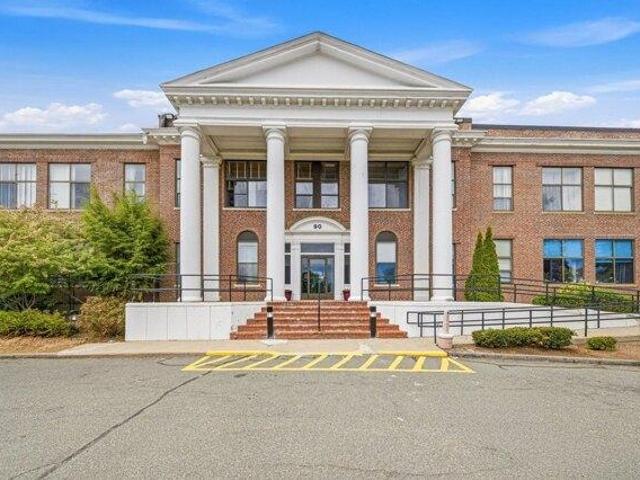 Condo for sale in Weymouth, Norfolk County