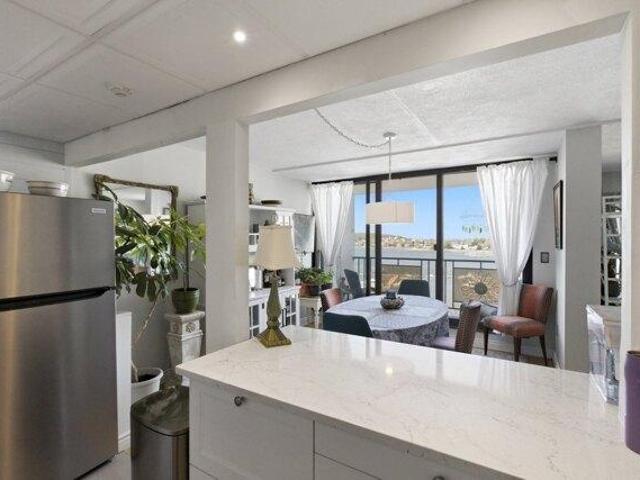 Condo for sale in Weymouth, Norfolk County