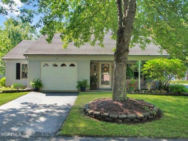House for sale in Whiting, New Jersey