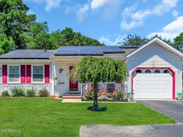 House for sale in Whiting, New Jersey