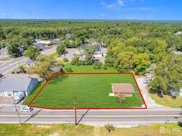 House for sale in Whiting, New Jersey