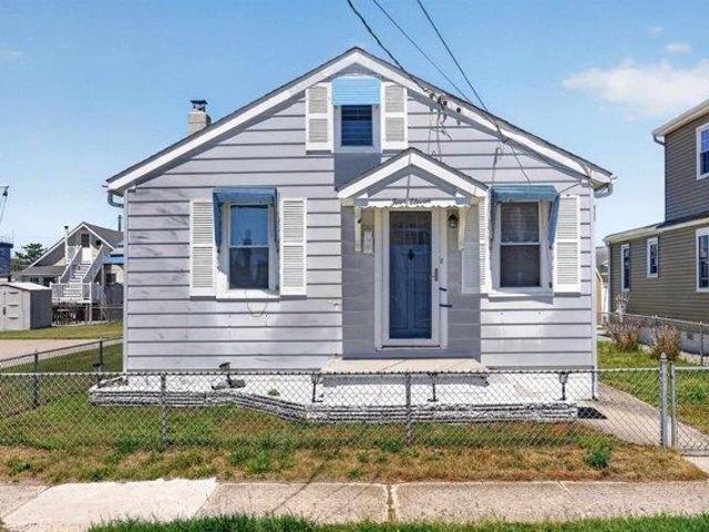 House for sale in Wildwood, Cape May County