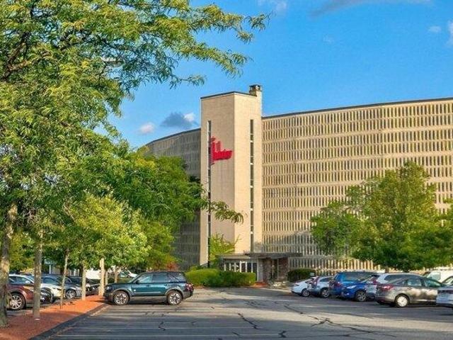 Condo for sale in Winchester, Middlesex County