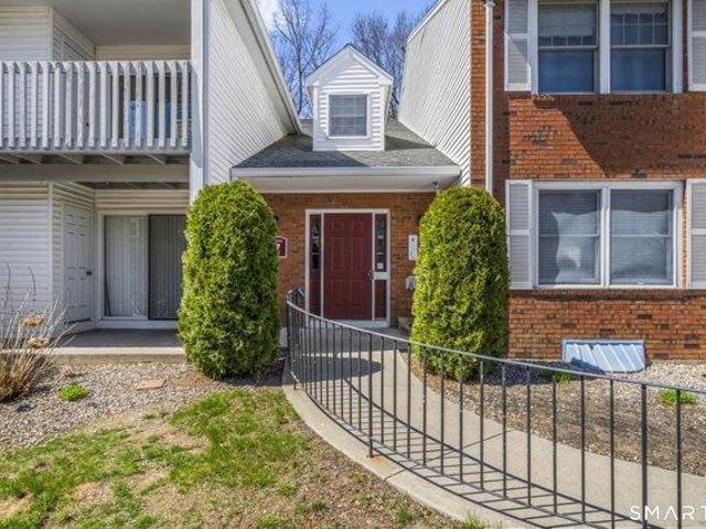 Condo for sale in Windsor Locks, Connecticut