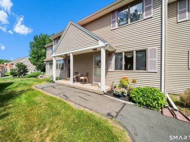 House for sale in Windsor Locks, Connecticut