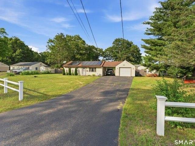 House for sale in Windsor Locks, Connecticut