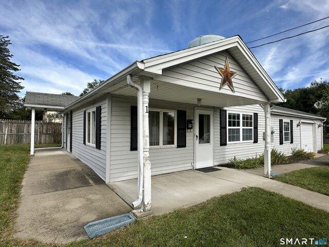 House for sale in Windsor Locks, Capitol Planning Region
