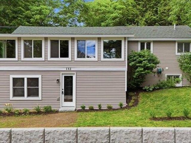 House for sale in Winthrop, Maine