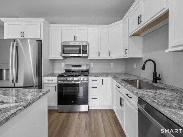 Condo for sale in Wolcott, Connecticut