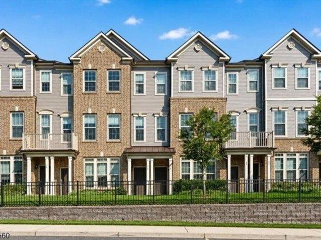 Condo for sale in Wood Ridge, New Jersey