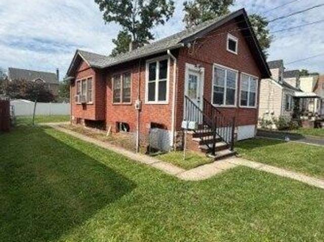 House for sale in Avenel, Woodbridge Township