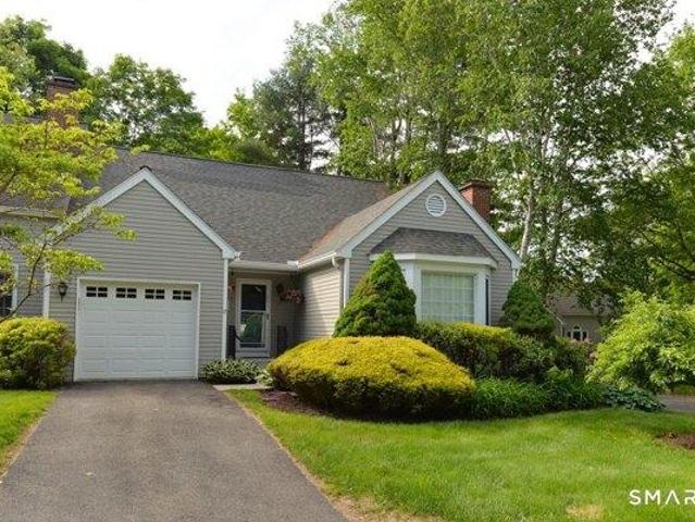 House for sale in Woodbury, Connecticut