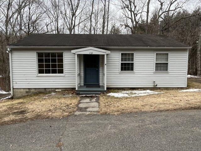House for sale in Woodbury, Connecticut