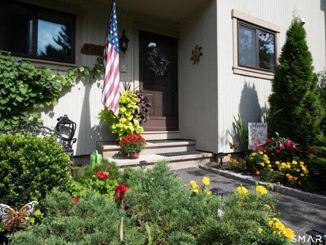 House for sale in Woodbury, Connecticut