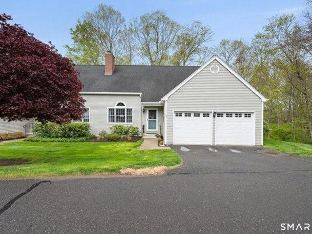 House for sale in Woodbury, Connecticut