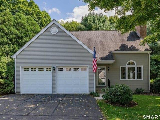 House for sale in Woodbury, Connecticut