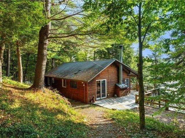 House for sale in Oneida, New York