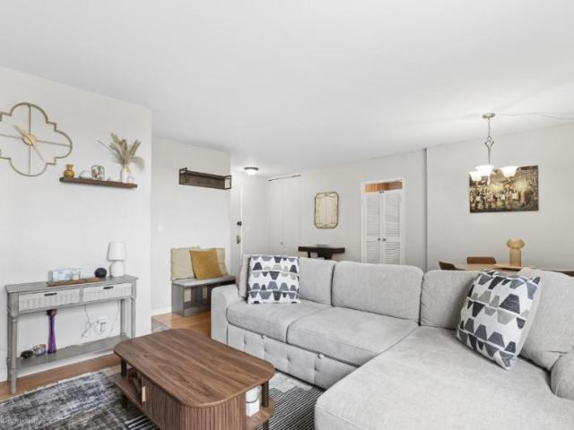 Apartment for sale in Queens, Arverne