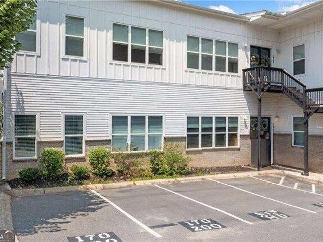 Condo for sale in Woodstock, Georgia