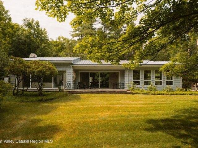 House for sale in Bearsville, New York