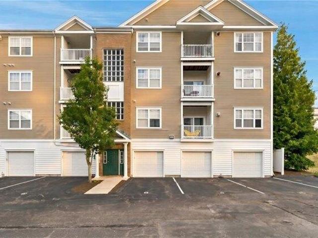 Condo for sale in Woonsocket, Rhode Island